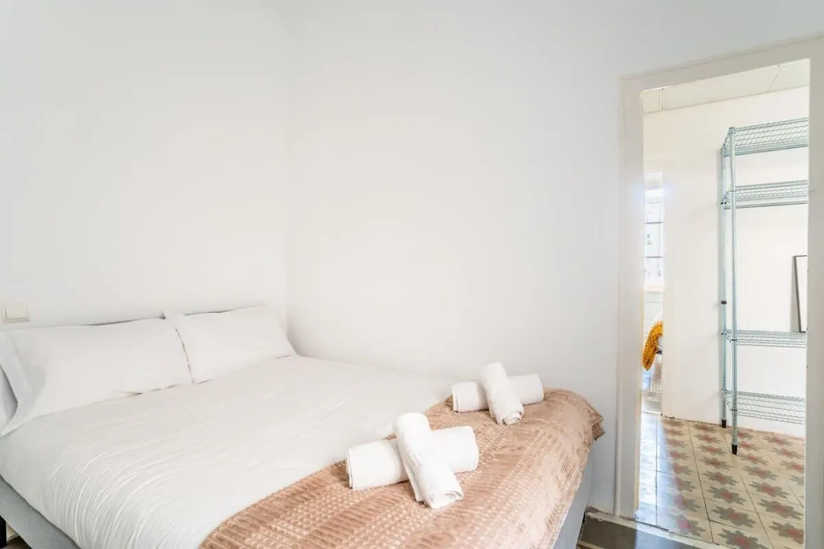 Gran Via Historic Catalan 4Bd Only For Families Or Business Groups Apartment Barcelona 0*,  Spain