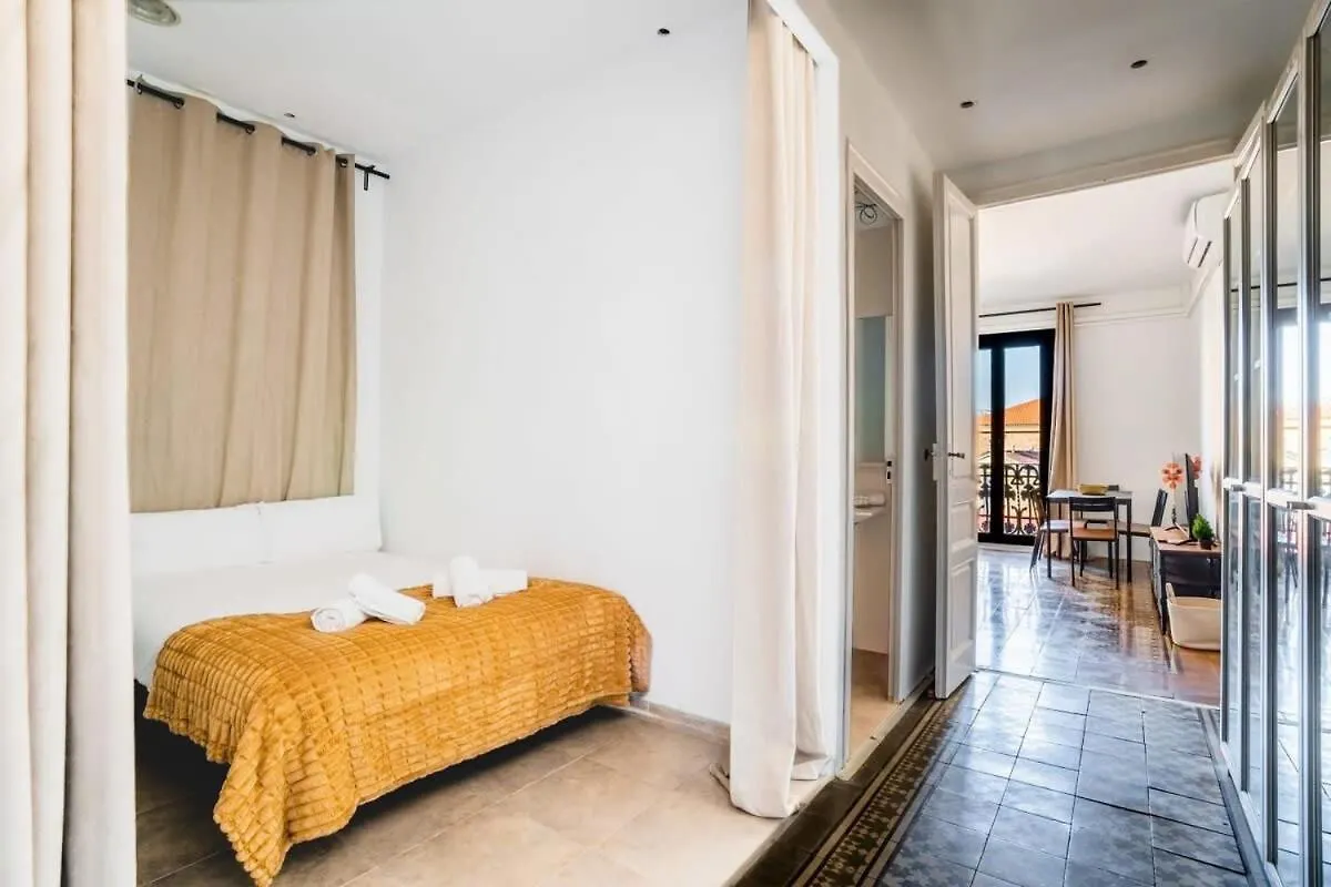 Gran Via Historic Catalan 4Bd Only For Families Or Business Groups location